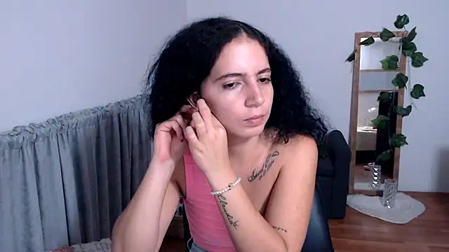 samantha baby  online show from 30, 11, 2025