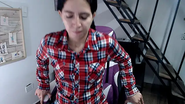 samantha baby  online show from 12, 10, 2025