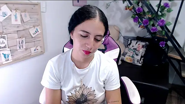 Snapshot of samantha_baby_ chatting on 18, 7, 2026 samantha baby online show from 18, 7, 2026