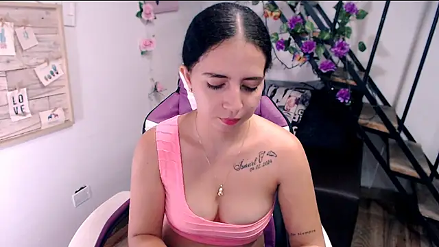 samantha baby  online show from 15, 5, 2026
