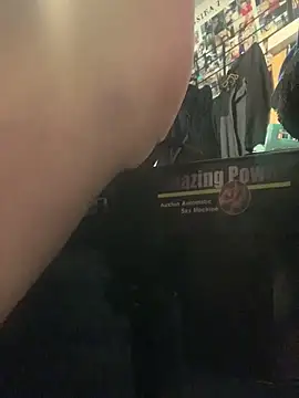 Snapshot of ThICk_JuIcEy chatting on 15, 9, 2025 ThICk JuIcEy online show from 15, 9, 2025