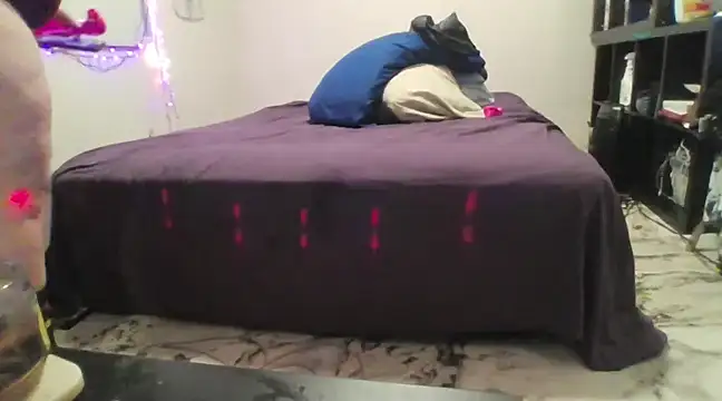 Snapshot of ThICk_JuIcEy chatting on 20, 1, 2025 ThICk JuIcEy online show from 20, 1, 2025