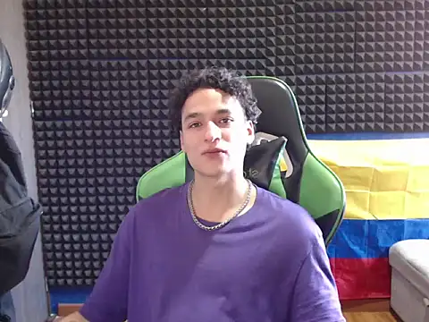 Snapshot of Curly_Angel24 chatting on 20, 6, 2026 Curly Angel24 online show from 20, 6, 2026