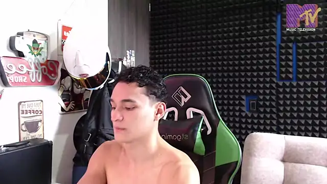 Curly Angel24 online show from 22, 10, 2025