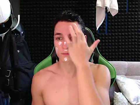 Curly Angel24 online show from 19, 10, 2025