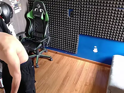 Curly Angel24 online show from 5, 1, 2026