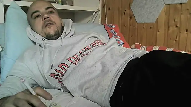 Snapshot of ItalianVinDiesel chatting on 10, 11, 2025 ItalianVinDiesel online show from 10, 11, 2025