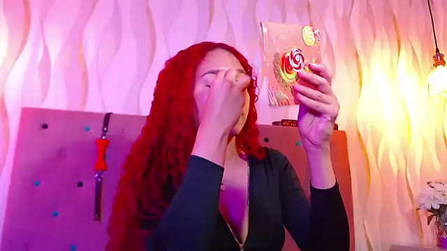 Snapshot of IsabelaLatina chatting on 26, 2, 2026 IsabelaLatina online show from 26, 2, 2026