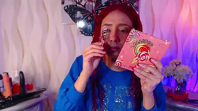 Snapshot of IsabelaLatina chatting on 12, 2, 2026 IsabelaLatina online show from 12, 2, 2026