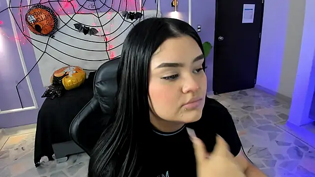 martinasaez online show from 25, 10, 2025