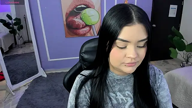 martinasaez online show from 14, 11, 2025