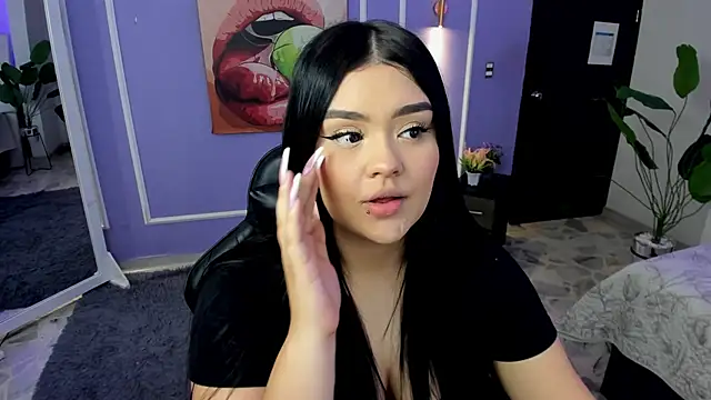 martinasaez online show from 11, 11, 2025