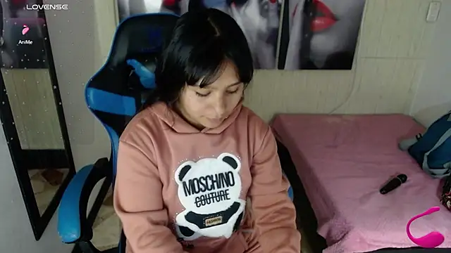 Charis 21 online show from 12, 9, 2025