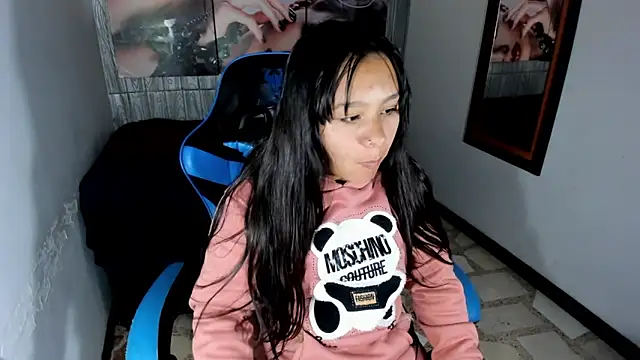 Charis 21 online show from 26, 10, 2025