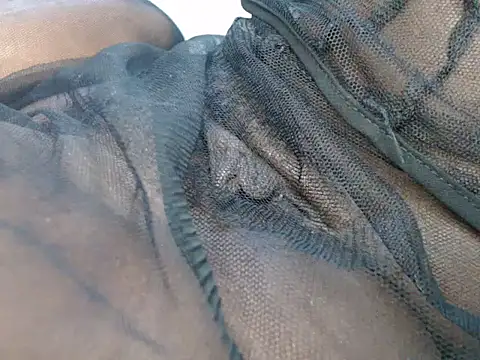 Sultryparisss online show from 17, 12, 2024