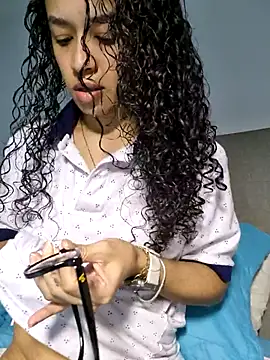 Snapshot of angela__98 chatting on 26, 6, 2026 angela 98 online show from 26, 6, 2026