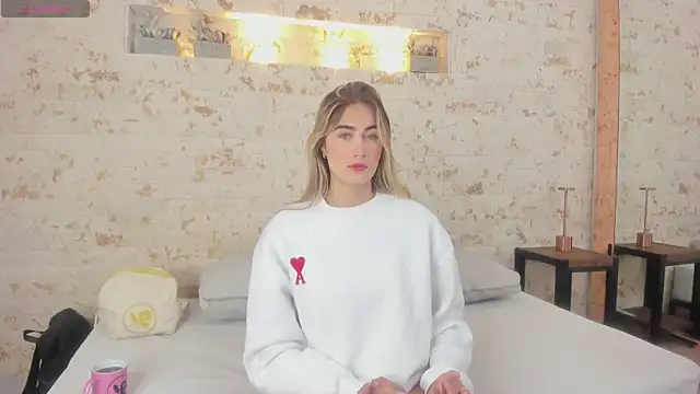 Snapshot of maryy_campbell_ chatting on 7, 4, 2026 maryy campbell online show from 7, 4, 2026