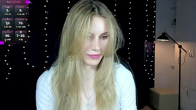 Lilianna Just online show from 8, 3, 2025