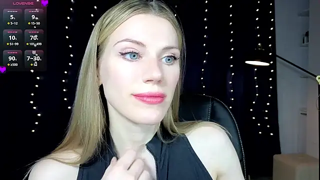 Lilianna Just online show from 7, 3, 2025