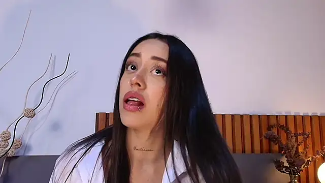 NoraDasilva online show from 27, 9, 2025