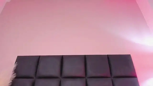 NoraDasilva online show from 19, 9, 2025