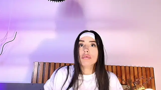 NoraDasilva online show from 15, 9, 2025