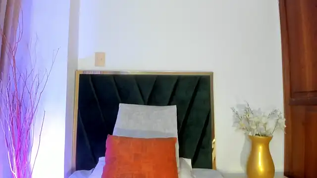 NoraDasilva online show from 7, 2, 2026