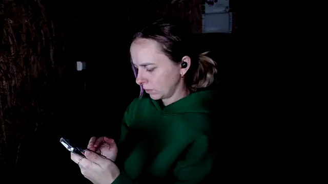 Snapshot of las_sweet chatting on 15, 12, 2025 las sweet online show from 15, 12, 2025