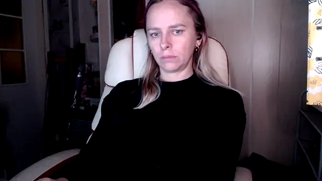 Snapshot of las_sweet chatting on 12, 11, 2025 las sweet online show from 12, 11, 2025