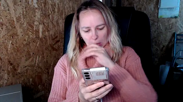 Snapshot of las_sweet chatting on 4, 2, 2026 las sweet online show from 4, 2, 2026