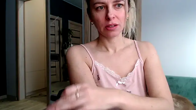 Snapshot of las_sweet chatting on 10, 2, 2026 las sweet online show from 10, 2, 2026