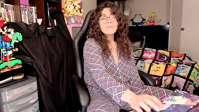 Snapshot of ShinyCherub chatting on 9, 2, 2026 ShinyCherub online show from 9, 2, 2026