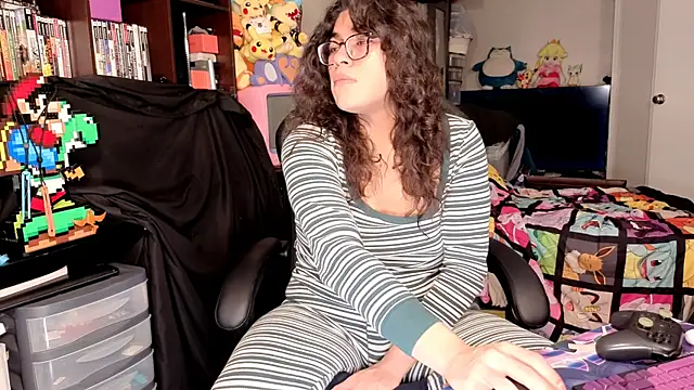 Snapshot of ShinyCherub chatting on 6, 2, 2026 ShinyCherub online show from 6, 2, 2026