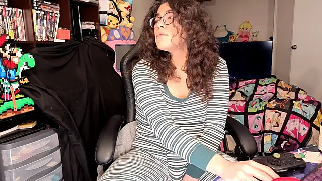 Snapshot of ShinyCherub chatting on 1, 3, 2026 ShinyCherub online show from 1, 3, 2026