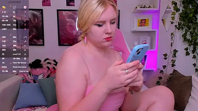 art lovee online show from 29, 9, 2025