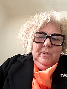 Snapshot of Merilulla chatting on 4, 5, 2026 Merilulla online show from 4, 5, 2026