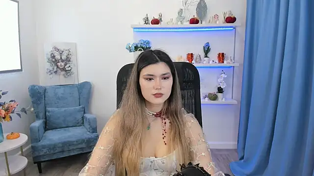 AnneTLi online show from 26, 10, 2025