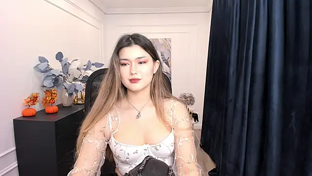 AnneTLi online show from 14, 10, 2025