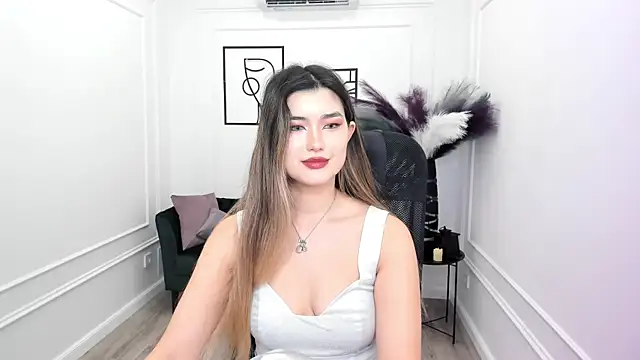 AnneTLi online show from 8, 11, 2025