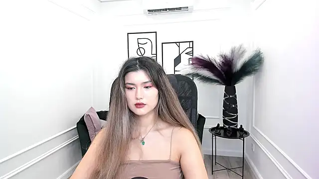 AnneTLi online show from 10, 9, 2025