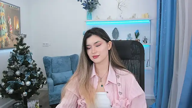 AnneTLi online show from 5, 12, 2025