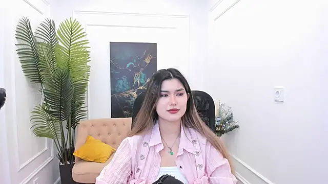 AnneTLi online show from 9, 11, 2025