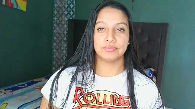 Snapshot of almaswan1 chatting on 18, 11, 2025 almaswan1 online show from 18, 11, 2025