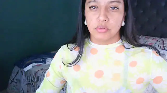 Snapshot of almaswan1 chatting on 25, 11, 2025 almaswan1 online show from 25, 11, 2025