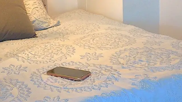 Snapshot of KeryHillson chatting on 5, 11, 2025 KeryHillson online show from 5, 11, 2025