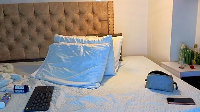 KeryHillson online show from 11, 1, 2026