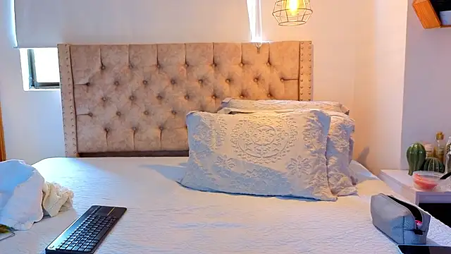 KeryHillson online show from 17, 3, 2026