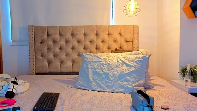 Snapshot of KeryHillson chatting on 23, 2, 2026 KeryHillson online show from 23, 2, 2026