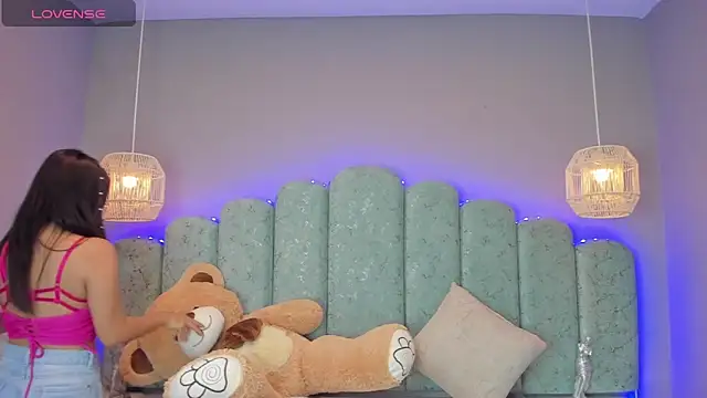 mia slutty  online show from 21, 10, 2025