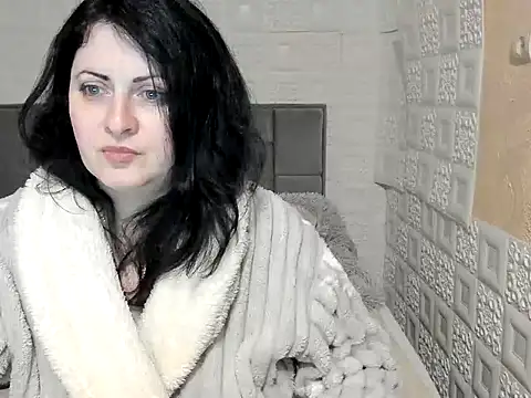 Lillian2 online show from 27, 2, 2025